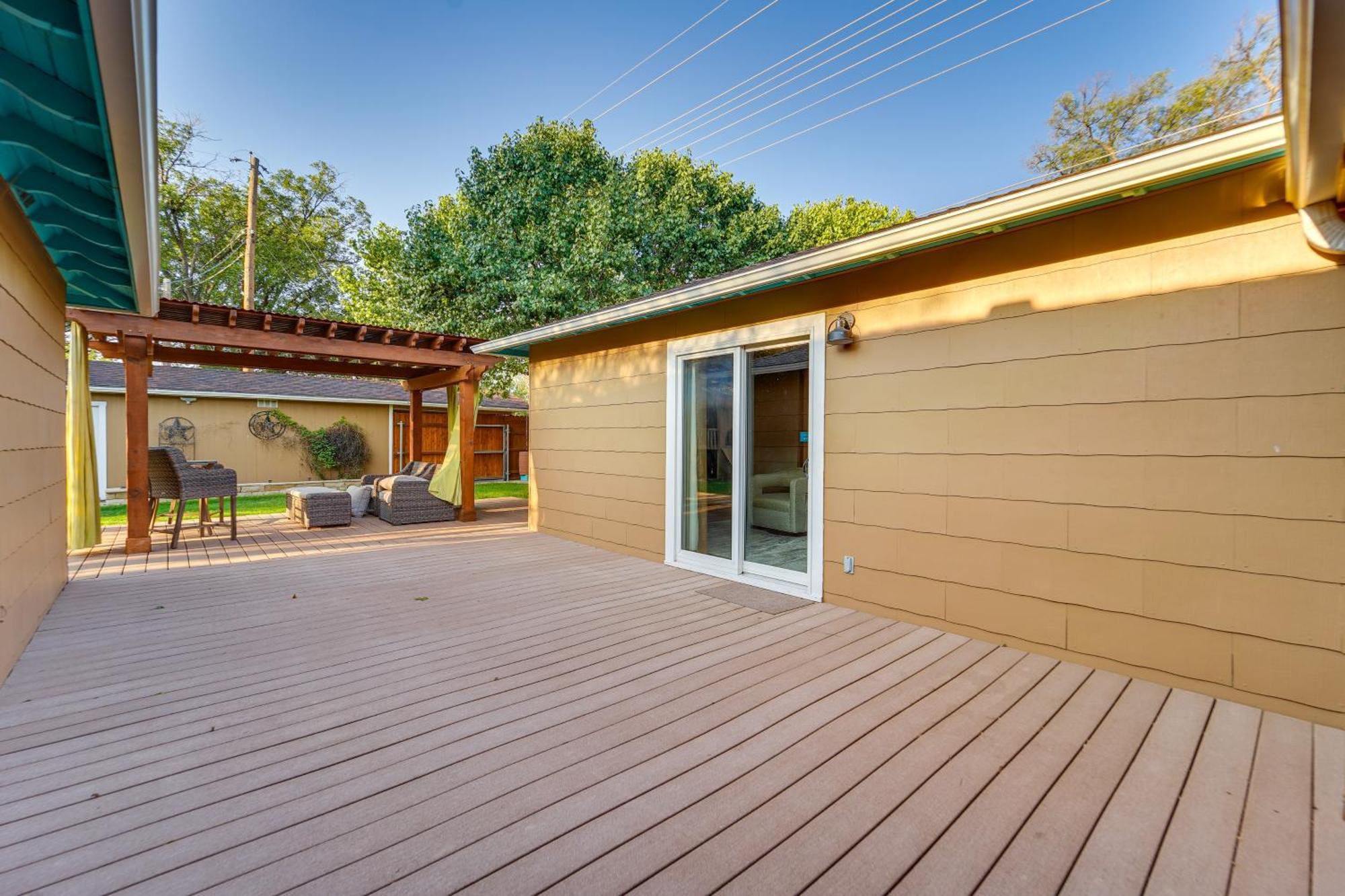 Lovely Lubbock Home With Furnished Deck And Grill Экстерьер фото